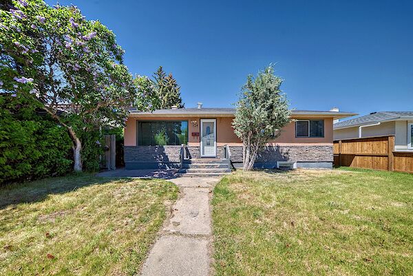 Calgary 2 bedrooms Basement for rent. Property photo: 357745-2