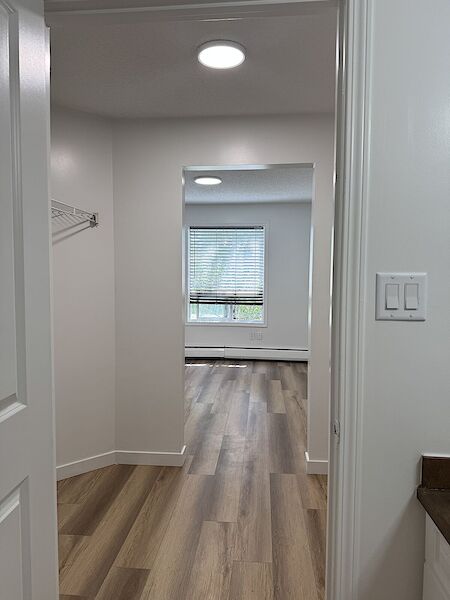 Edmonton 2 bedrooms Condo Unit for rent. Property photo: 364424-3