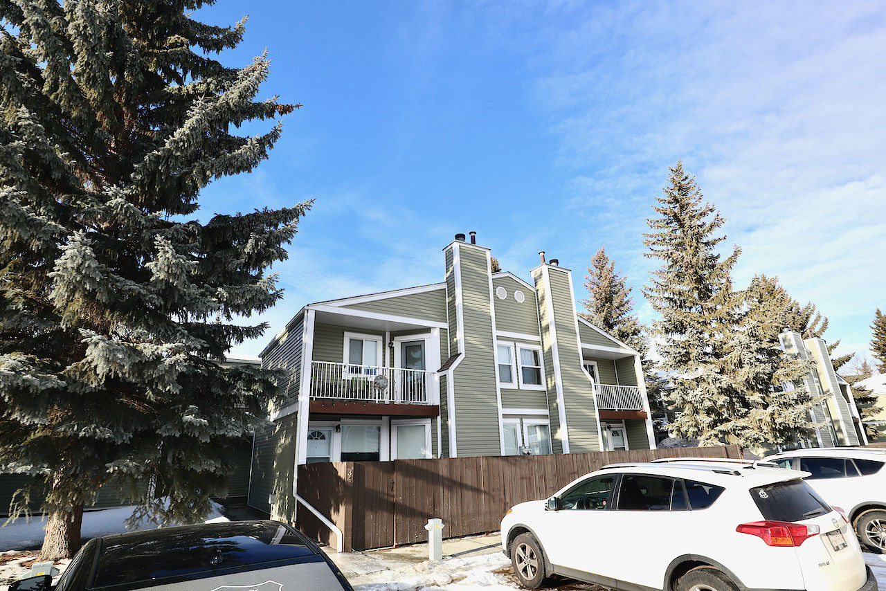 Edmonton 3 bedrooms Townhouse for rent. Property photo: 364460-1