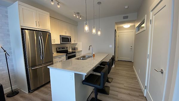 Calgary 1 bedroom Condo Unit for rent. Property photo: 364912-2