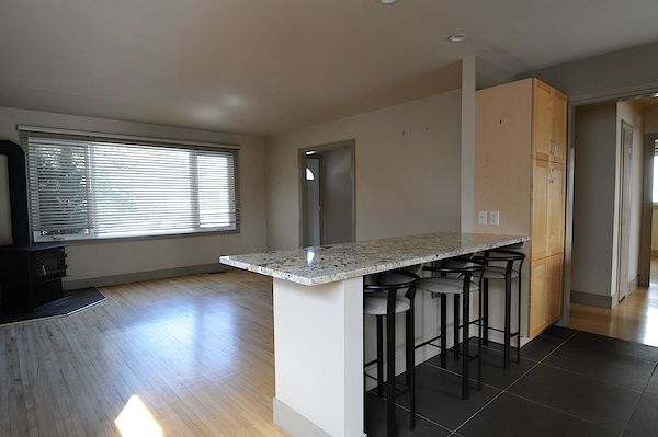 Calgary 3 bedrooms House for rent. Property photo: 366676-2