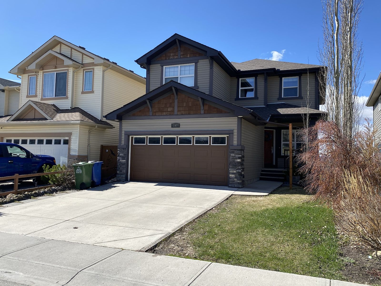 Cochrane 4 bedrooms Main Floor for rent. Property photo: 367181-1