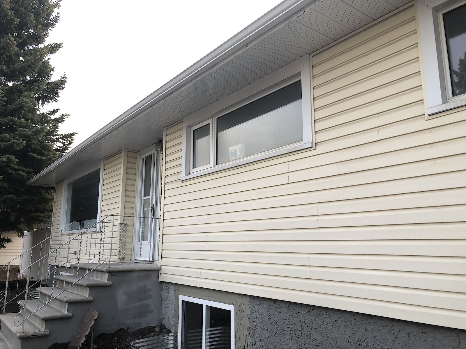 Calgary 3 bedrooms Basement for rent. Property photo: 367890-1