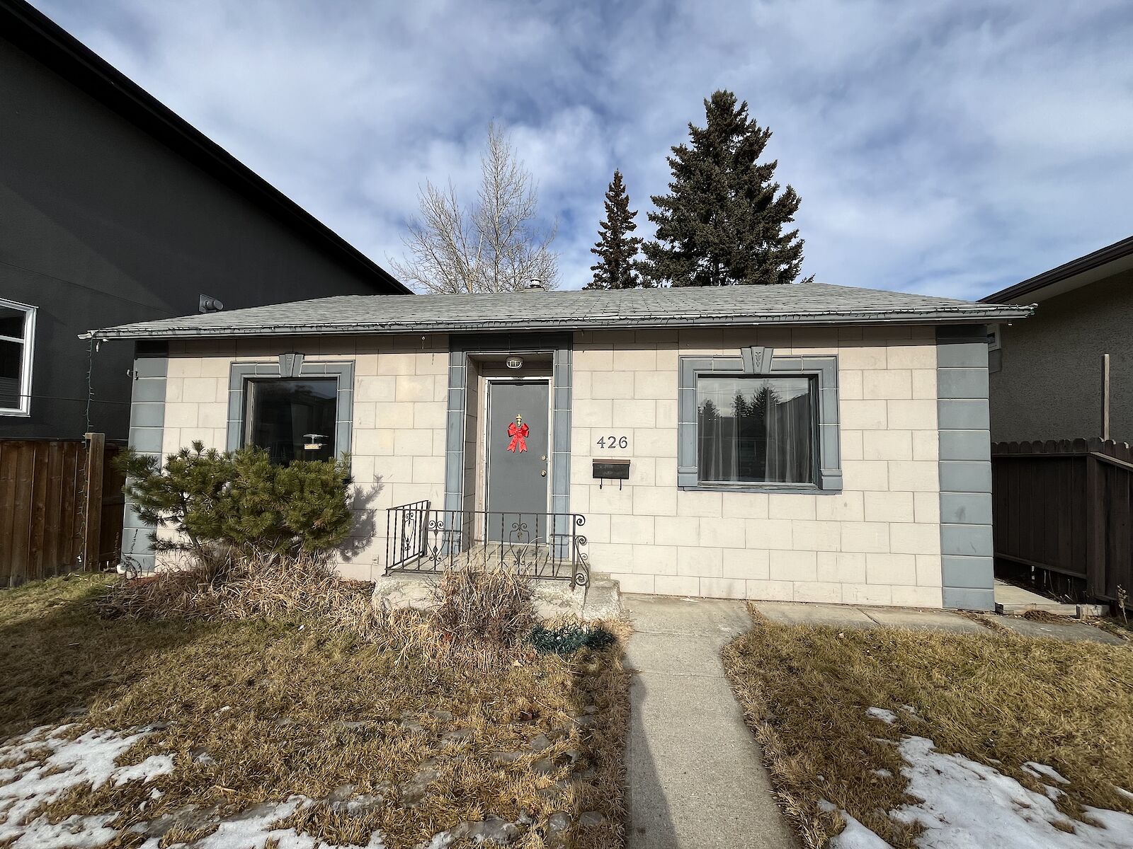 Calgary 2 bedrooms House for rent. Property photo: 368153-1