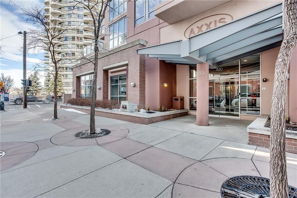 Calgary 2 bedrooms Condo Unit for rent. Property photo: 36828-1