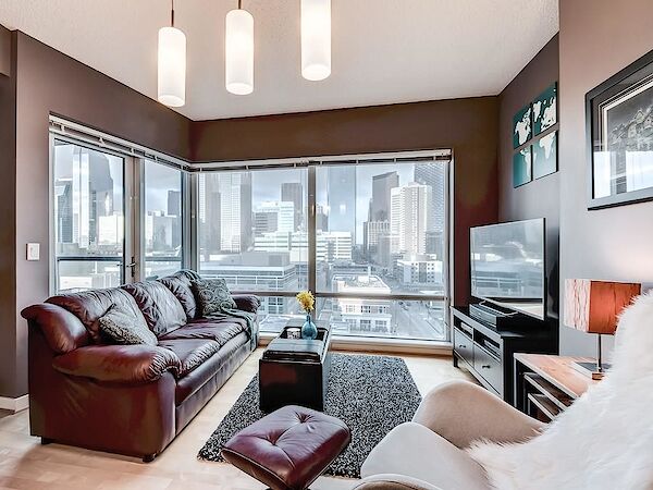 Calgary 1 bedroom Condo Unit for rent. Property photo: 369404-2