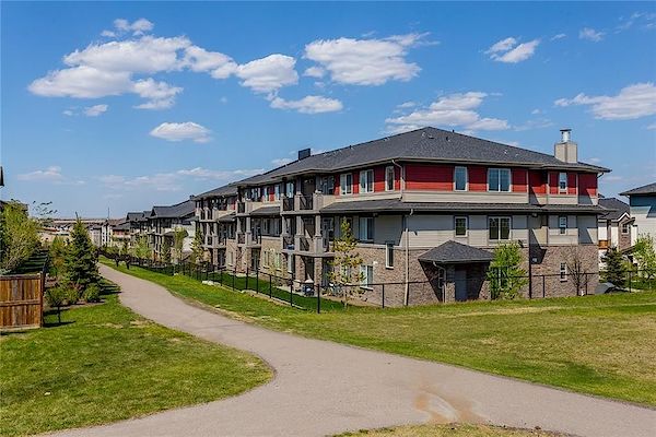 Calgary 2 bedrooms Condo Unit for rent. Property photo: 370413-3