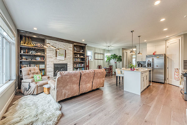 Calgary 3 + Den bedrooms Duplex for rent. Property photo: 371960-2