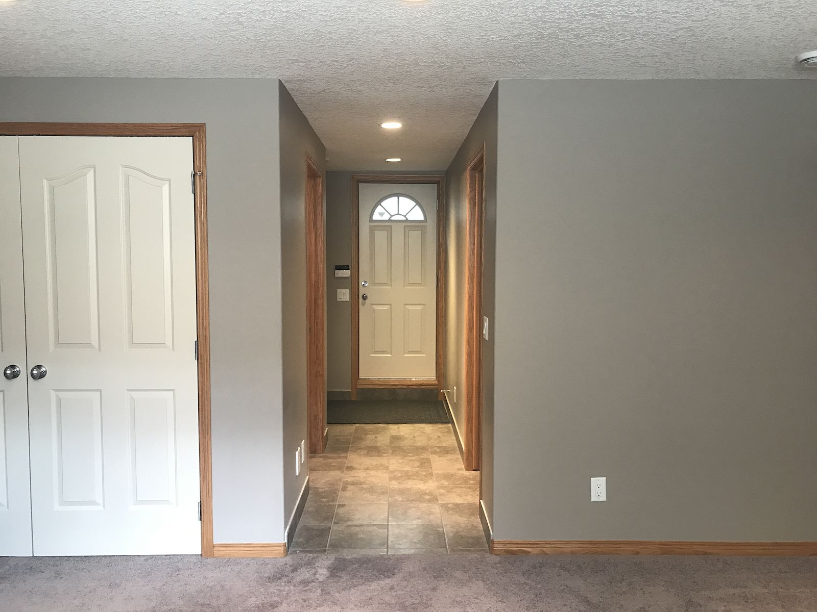 Calgary Pet Friendly Basement For Rent | Cougar Ridge | LARGE BASEMENT
