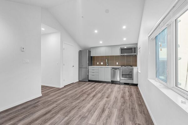 Vancouver 2 bedrooms Apartment for rent. Property photo: 375872-3