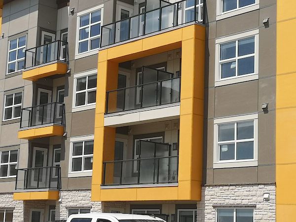 Calgary 1 bedroom Condo Unit for rent. Property photo: 376192-2