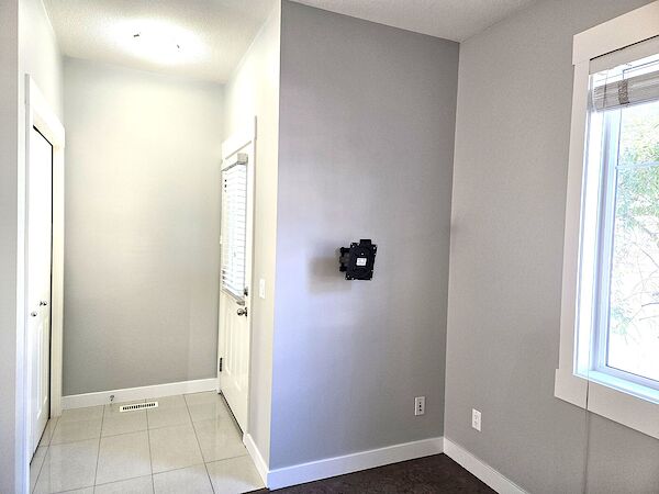 Calgary 2 bedrooms Townhouse for rent. Property photo: 385736-2