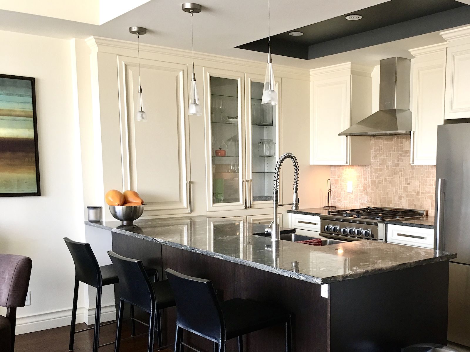 Kitchen+with+4+appliances Calgary 2 bedrooms Townhouse for rent. Property photo: 391235-1