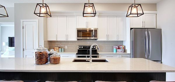 Calgary 3 bedrooms Condo Unit for rent. Property photo: 392403-2