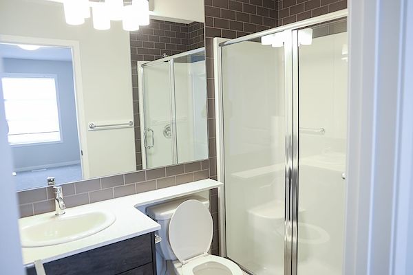 Calgary 3 bedrooms Main Floor for rent. Property photo: 394783-2
