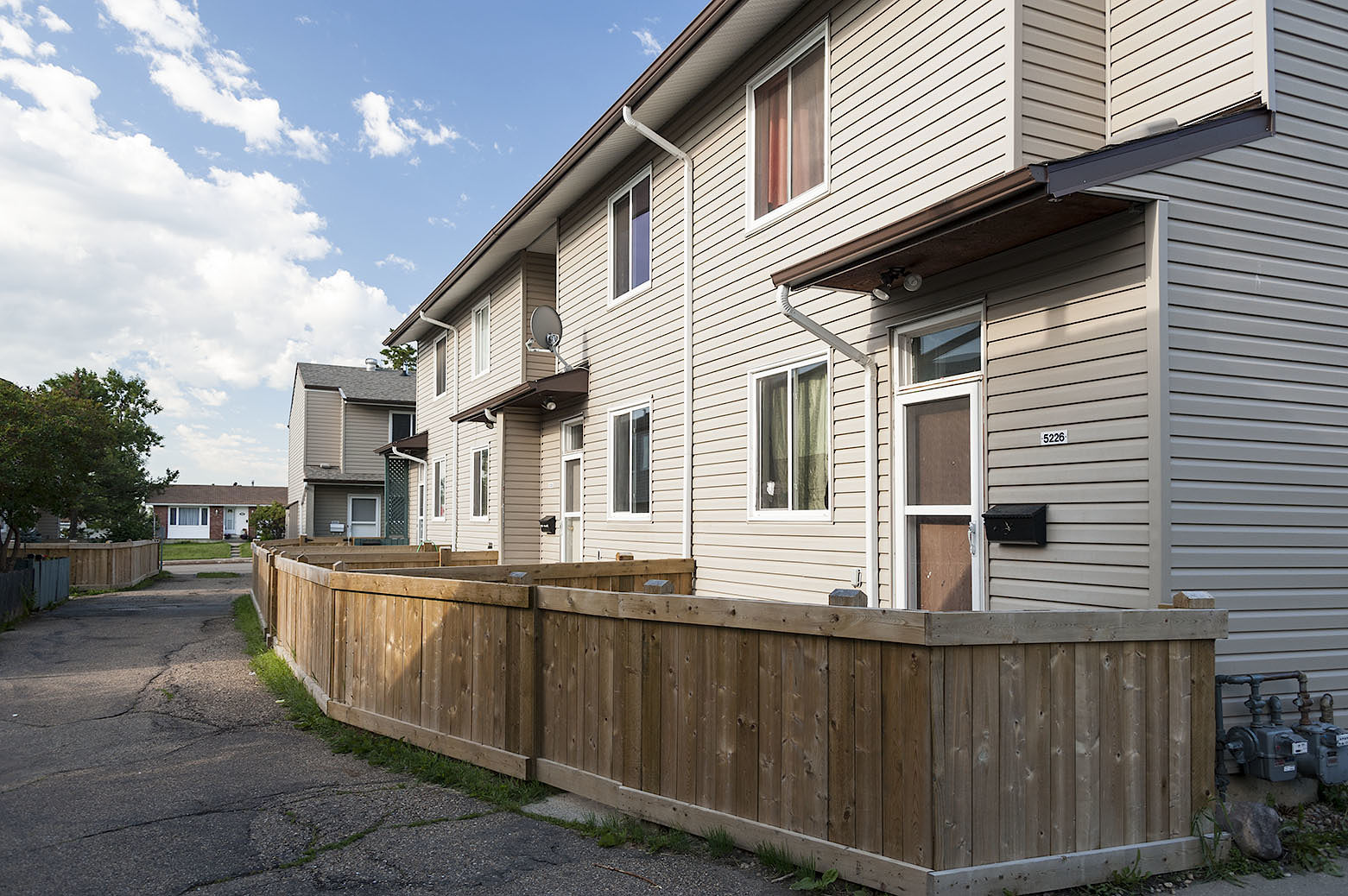 Edmonton 2 bedrooms Townhouse for rent. Property photo: 395096-1