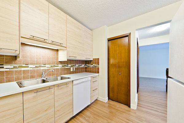 Calgary 2 bedrooms Townhouse for rent. Property photo: 395329-3
