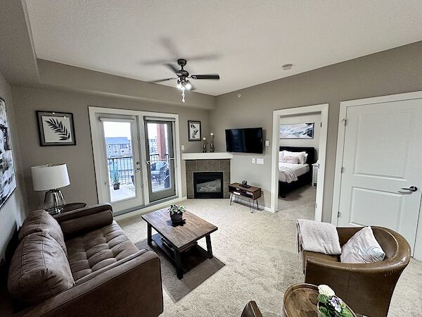 Calgary 1 bedroom Condo Unit for rent. Property photo: 399088-3