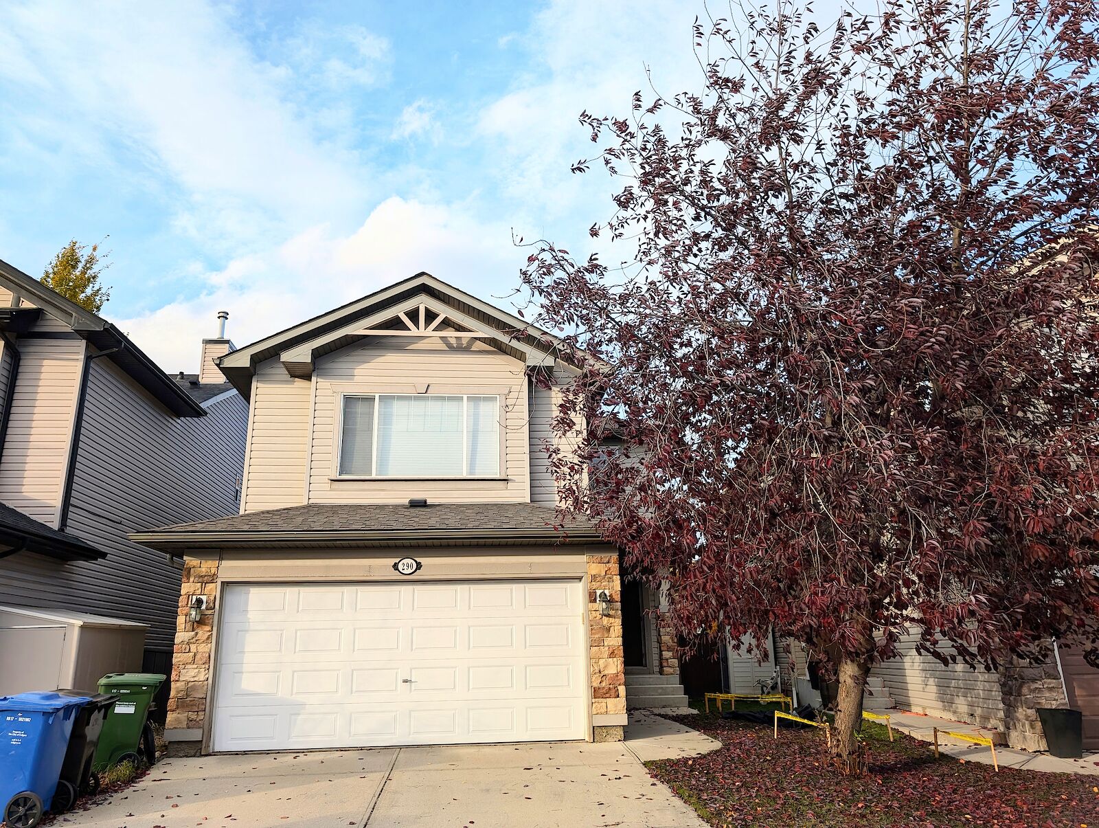 Calgary 4 bedrooms House for rent. Property photo: 399327-1