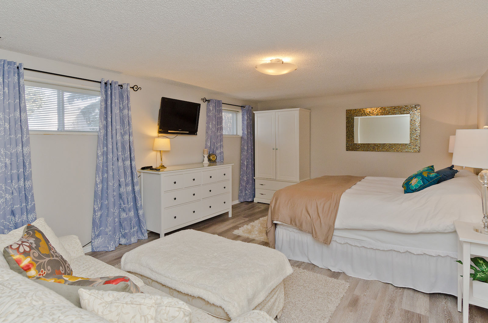 Calgary 1 bedroom Basement for rent. Property photo: 400248-1