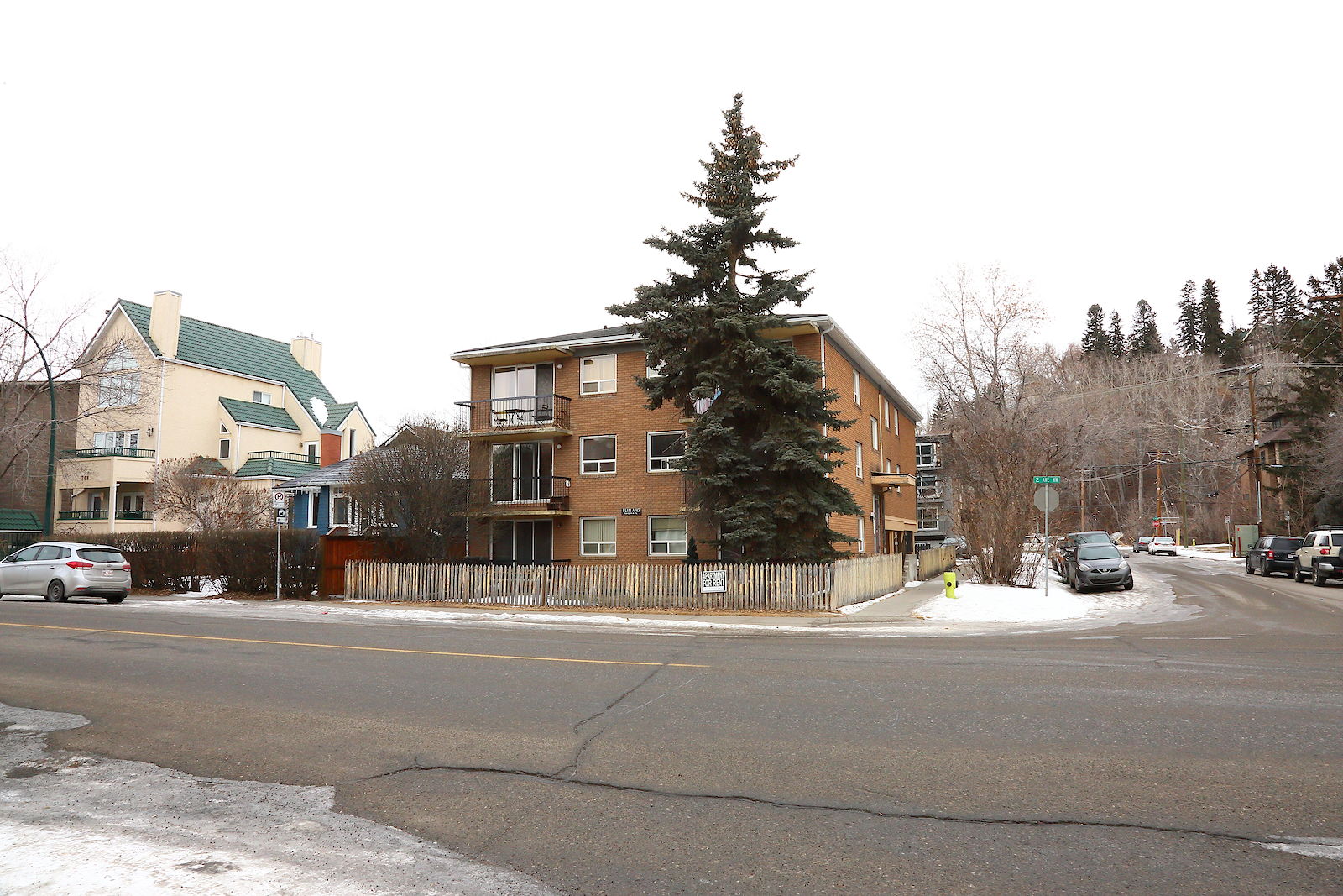 Calgary 1 bedrooms Apartment for rent. Property photo: 400330-1
