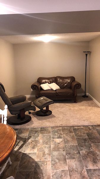 High River 1 bedroom Basement for rent. Property photo: 402125-2
