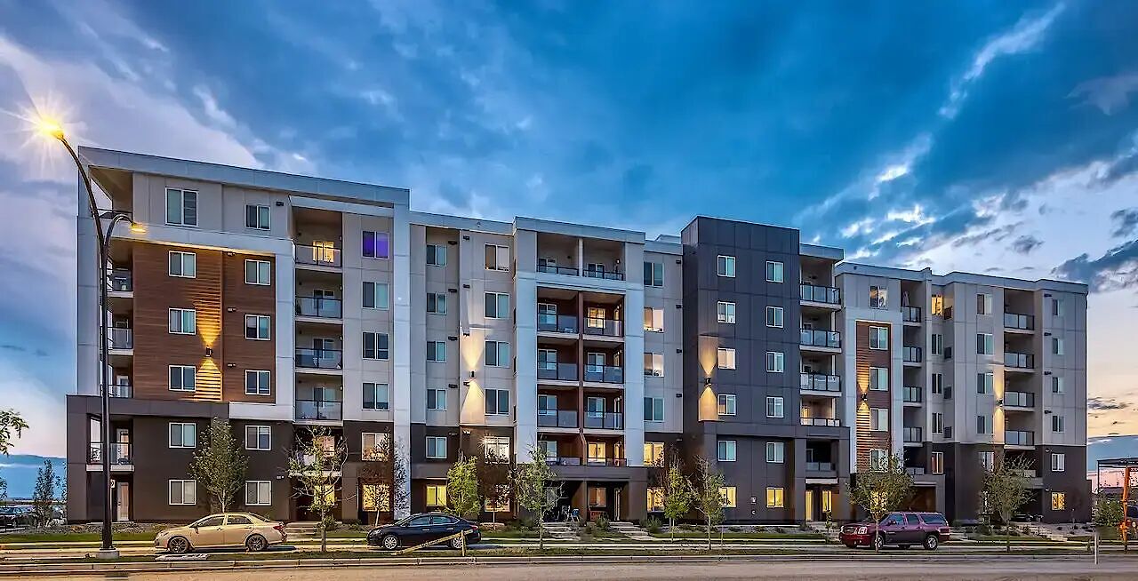 Edmonton 2 + Den bedrooms Apartment for rent. Property photo: 402439-1