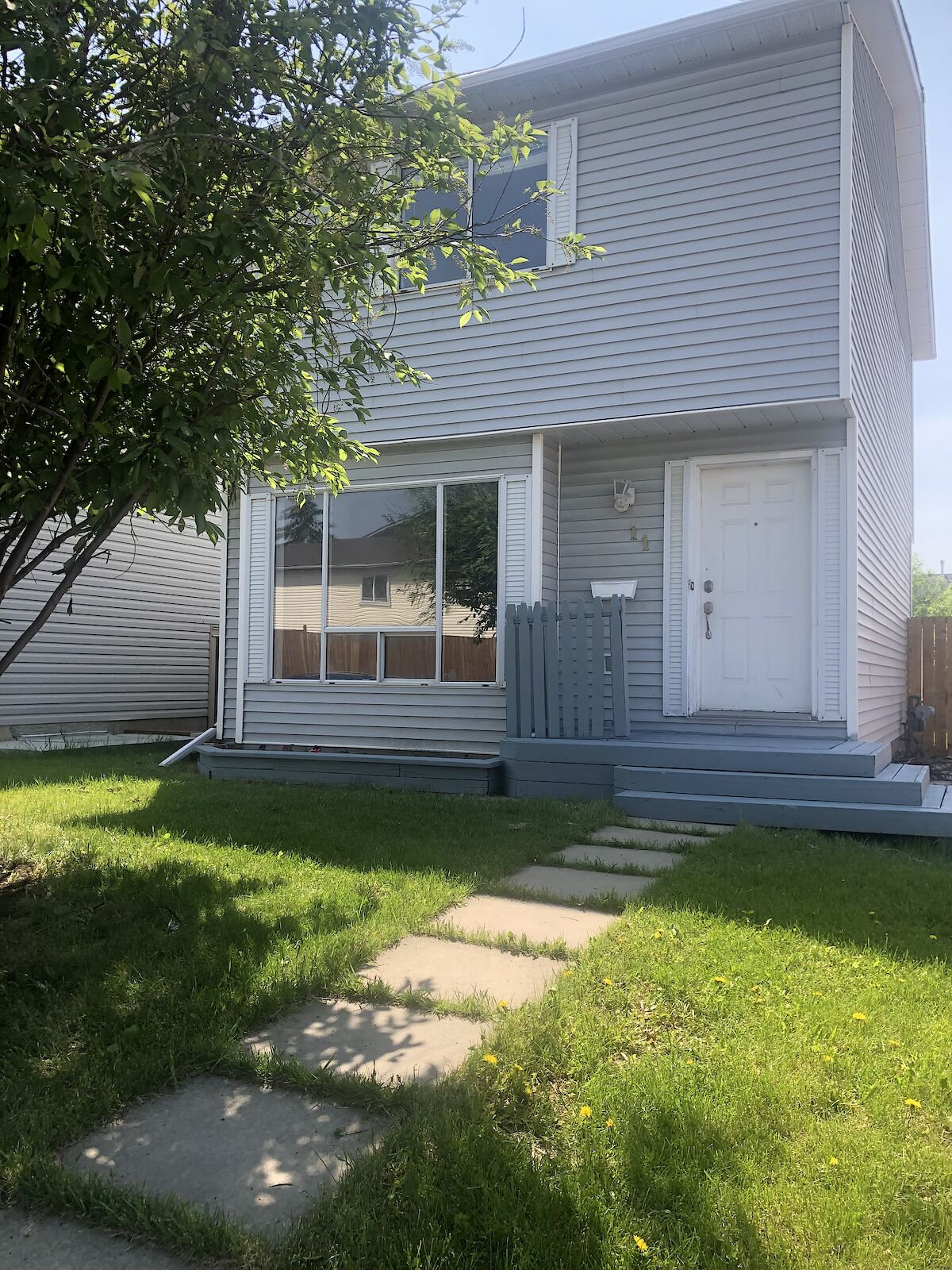 Calgary 4 bedrooms House for rent. Property photo: 402621-1
