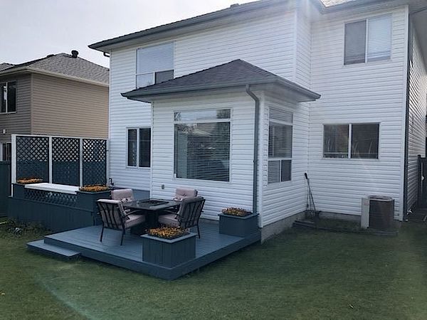Calgary 3 + Den bedrooms House for rent. Property photo: 403778-2