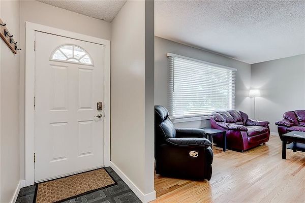 Calgary 1 bedroom Room For Rent for rent. Property photo: 403936-3