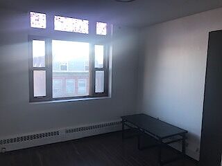 Calgary 1 bedroom Apartment for rent. Property photo: 406247-2