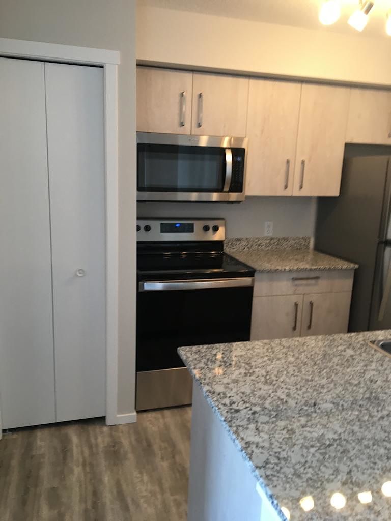 Calgary 2 bedrooms Apartment for rent. Property photo: 407563-1