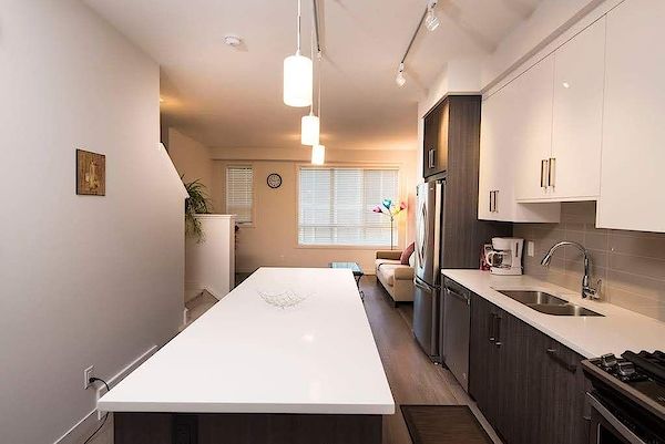 Calgary 3 + Den bedrooms Townhouse for rent. Property photo: 410590-3