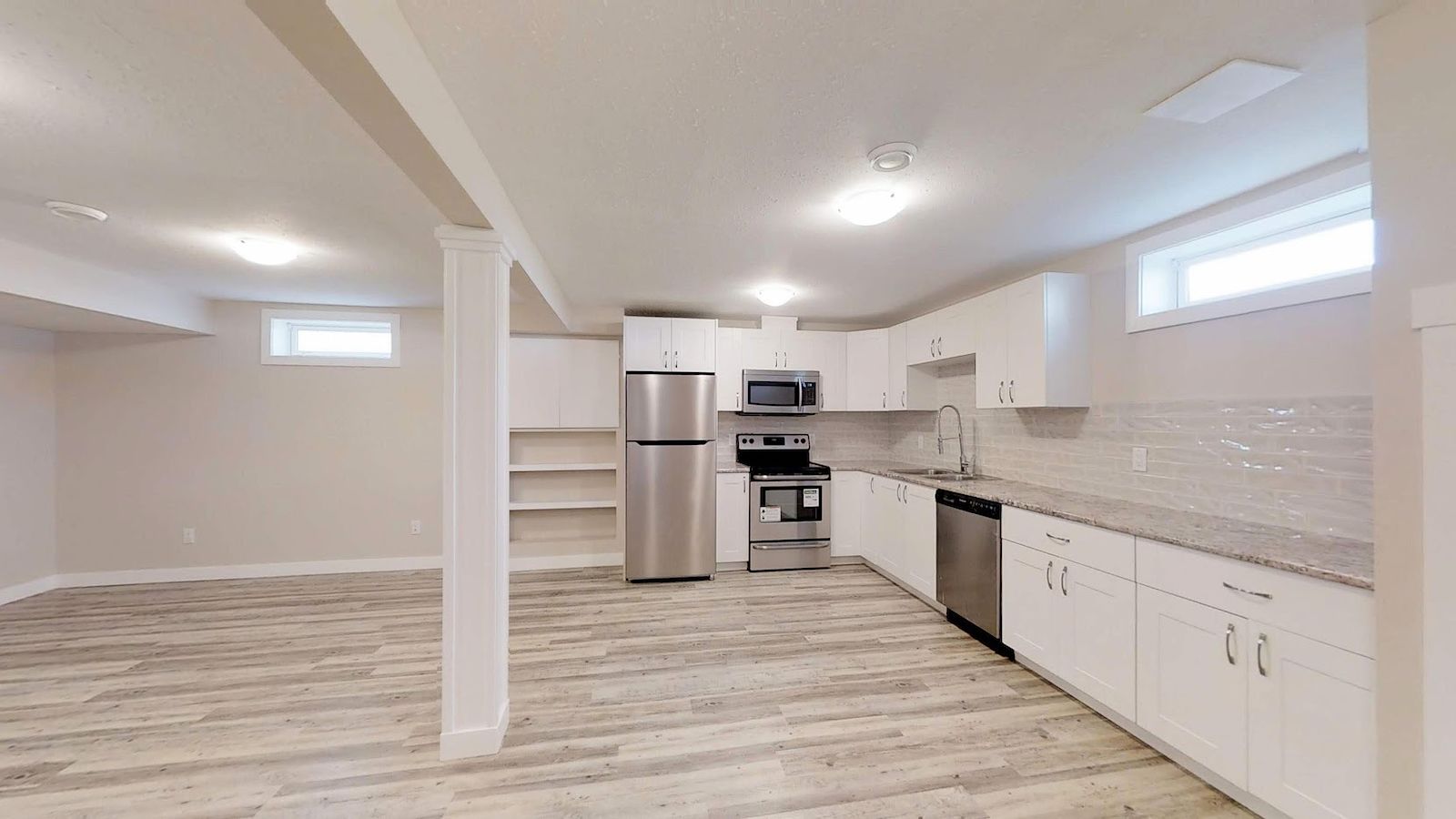 Edmonton 2 bedrooms Basement for rent. Property photo: 411211-1