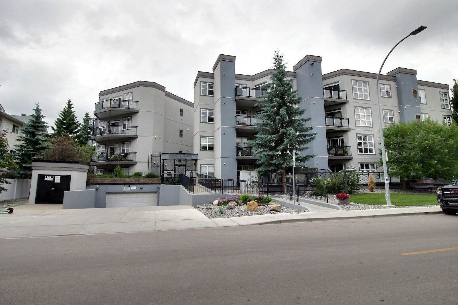 Edmonton 1 bedroom Condo Unit for rent. Property photo: 412101-1