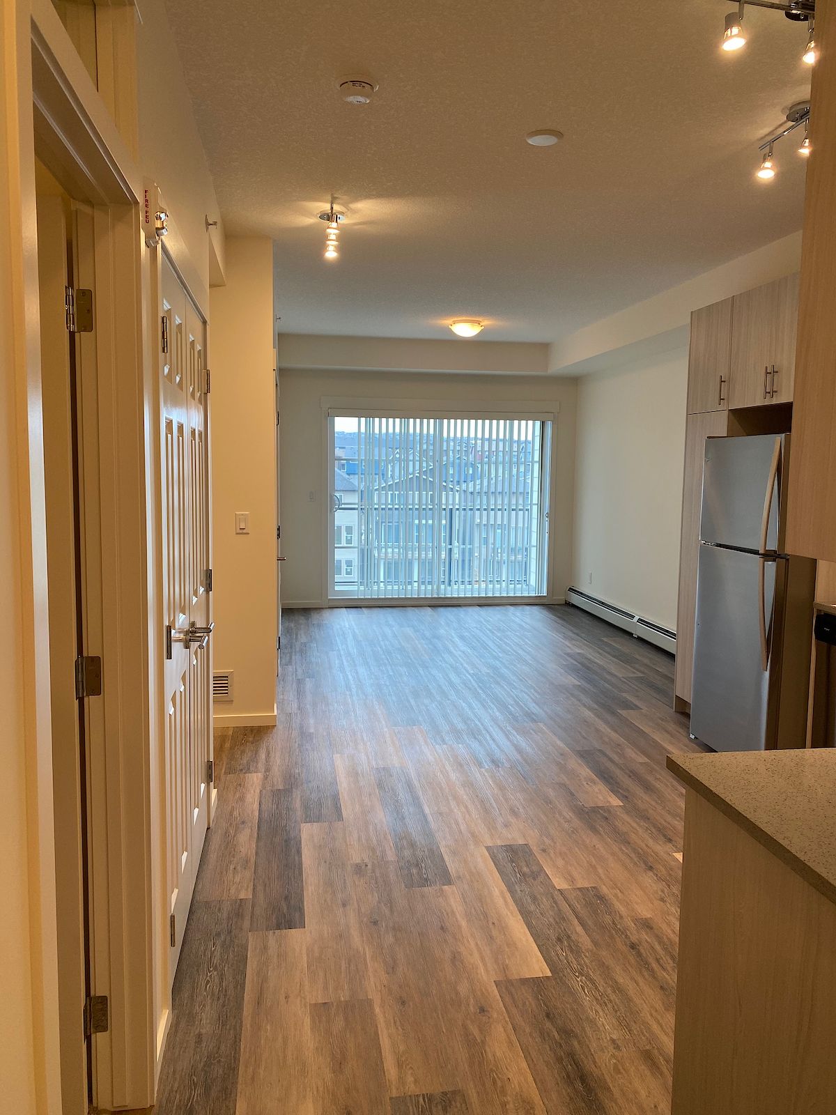 Calgary 2 bedrooms Apartment for rent. Property photo: 412922-1
