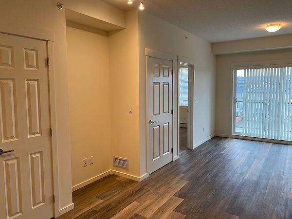 Calgary 2 bedrooms Apartment for rent. Property photo: 412922-2