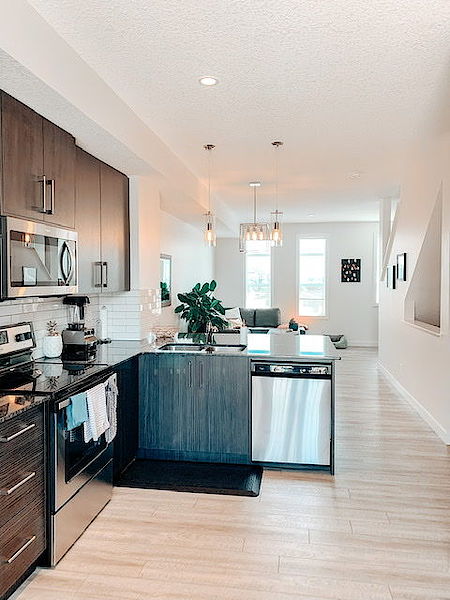 Calgary 2 bedrooms Townhouse for rent. Property photo: 414178-2