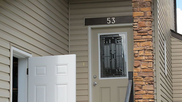 Calgary 2 bedrooms Basement for rent. Property photo: 414817-2