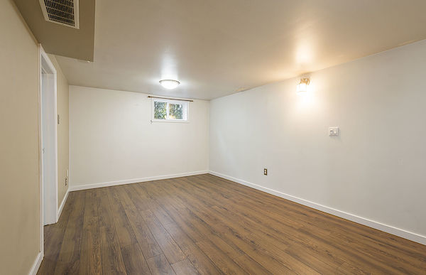 Edmonton 1 bedroom Basement for rent. Property photo: 415615-2