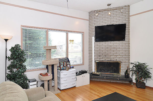 Calgary 2 bedrooms Main Floor for rent. Property photo: 416038-3