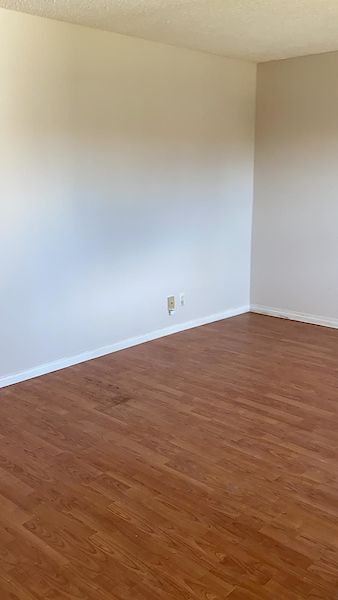 Calgary 3 bedrooms House for rent. Property photo: 417198-3