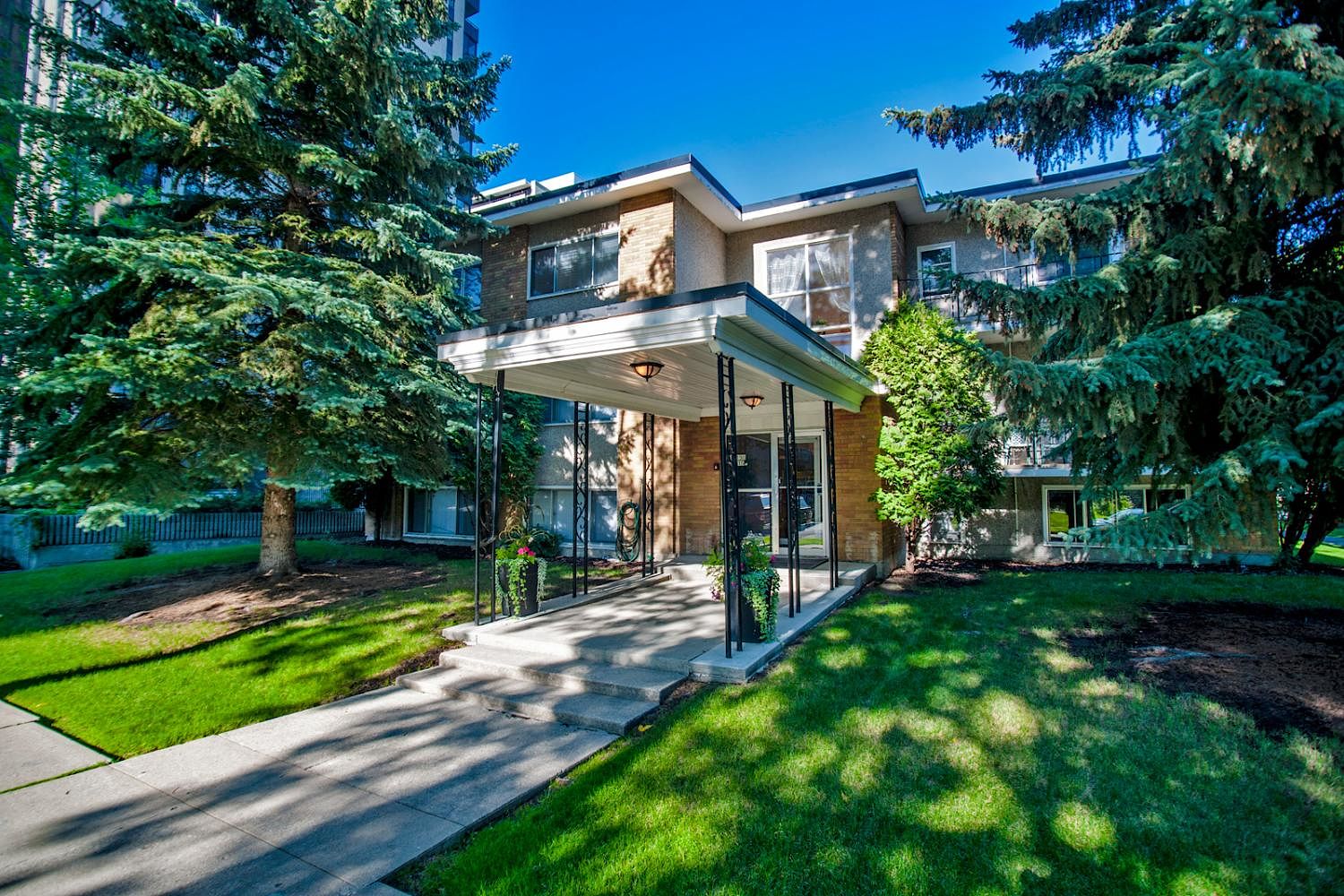Edmonton Apartment For Rent | Oliver | Del Apartments