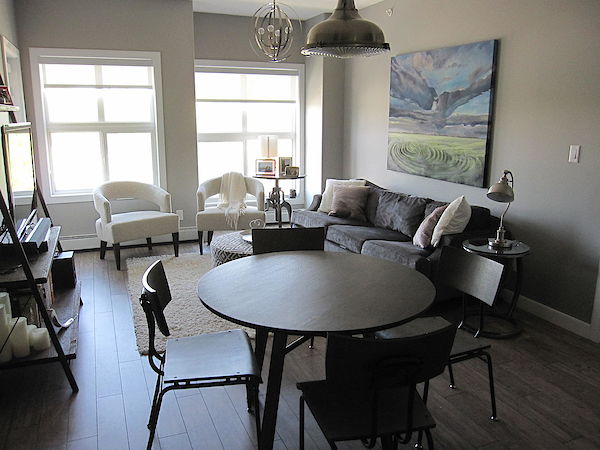 Edmonton 2 bedrooms Condo Unit for rent. Property photo: 422453-2