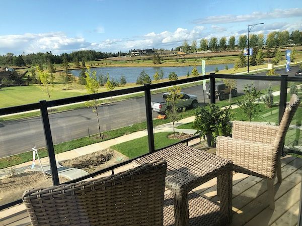 Edmonton 3 + Den bedrooms Townhouse for rent. Property photo: 422831-2