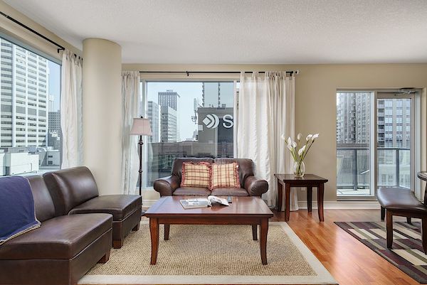 Calgary 2 bedrooms Condo Unit for rent. Property photo: 42389-2
