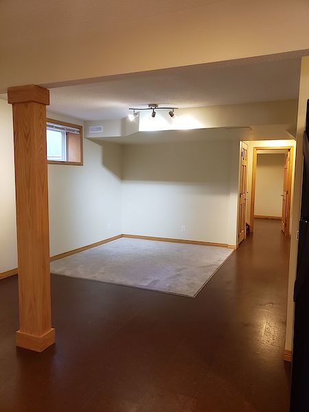 Okotoks 1 bedroom Basement for rent. Property photo: 424053-3