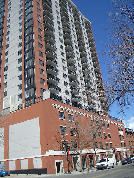 Edmonton 2 bedrooms Condo Unit for rent. Property photo: 424854-1