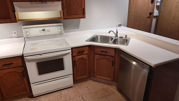 Calgary 1 bedroom Basement for rent. Property photo: 427064-2