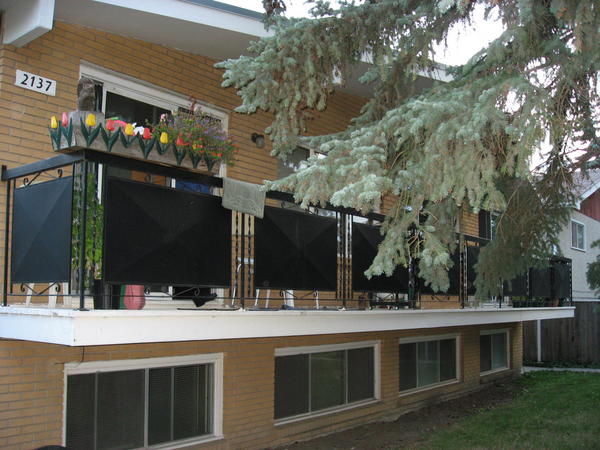 Front+Exterior+ Calgary 2 bedrooms Main Floor for rent. Property photo: 42818-1
